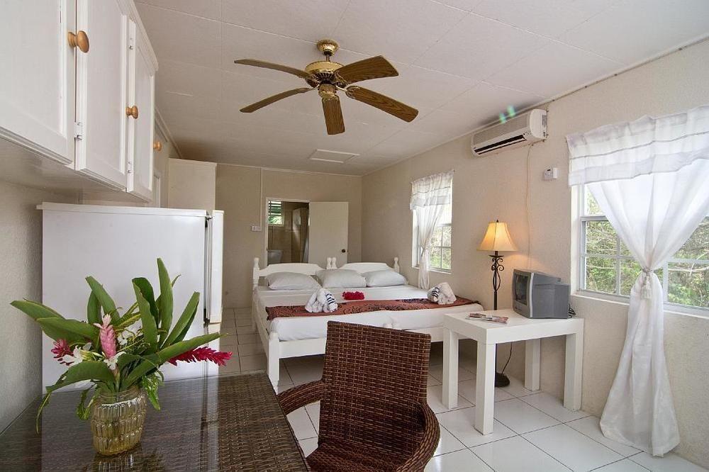 מלון Bequia Island Keegans Beachside מראה חיצוני תמונה